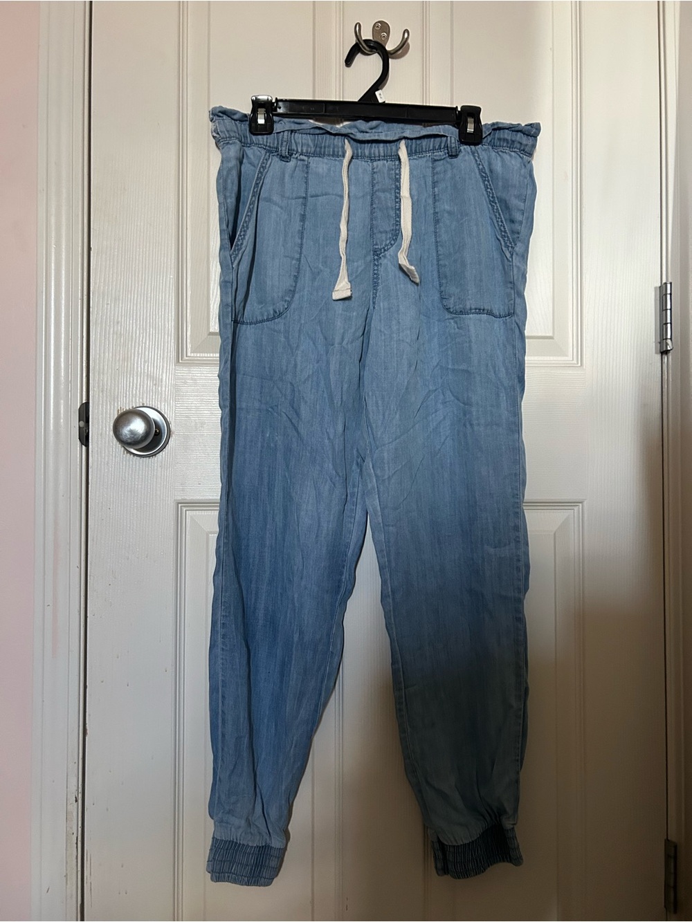 Harlow Drawstring Chambray Pants - Picture 2 of 7